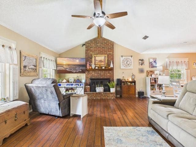 3602 San Saba, Athens, TX 75752 3602 San Saba, Athens, TX 75752