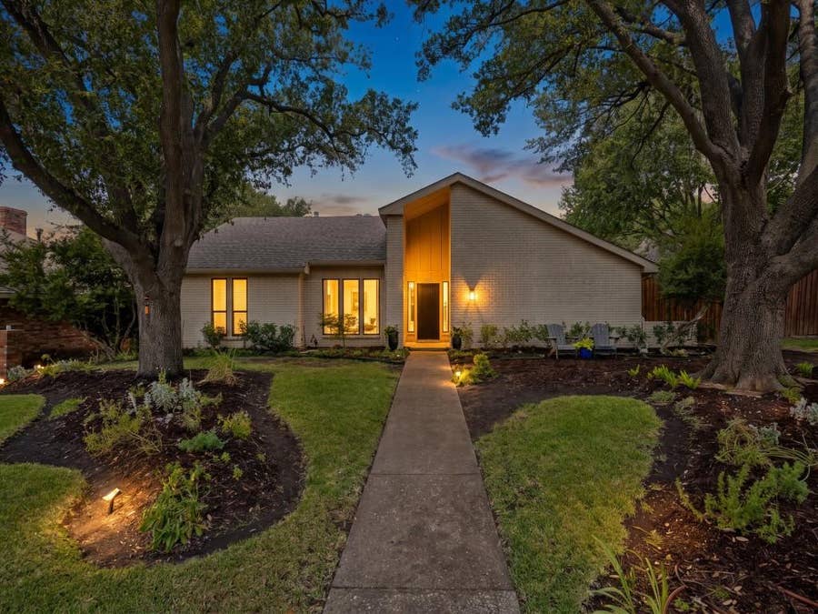 Property photo for 16916 Old Pond Drive, Dallas, TX