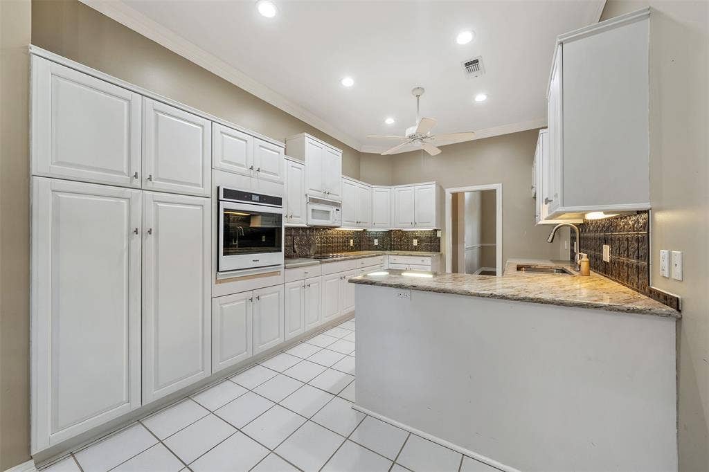 602 Paloma, Tyler, TX 75703 602 Paloma, Tyler, TX 75703