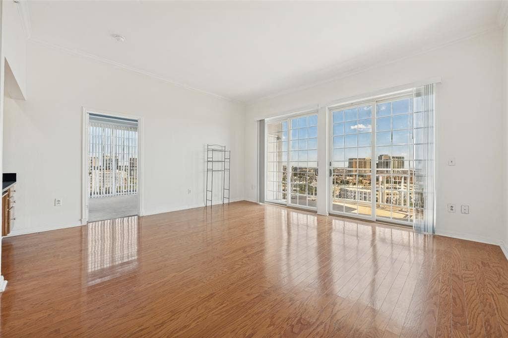 3225 Turtle Creek Boulevard, #2104, Dallas, TX 75219