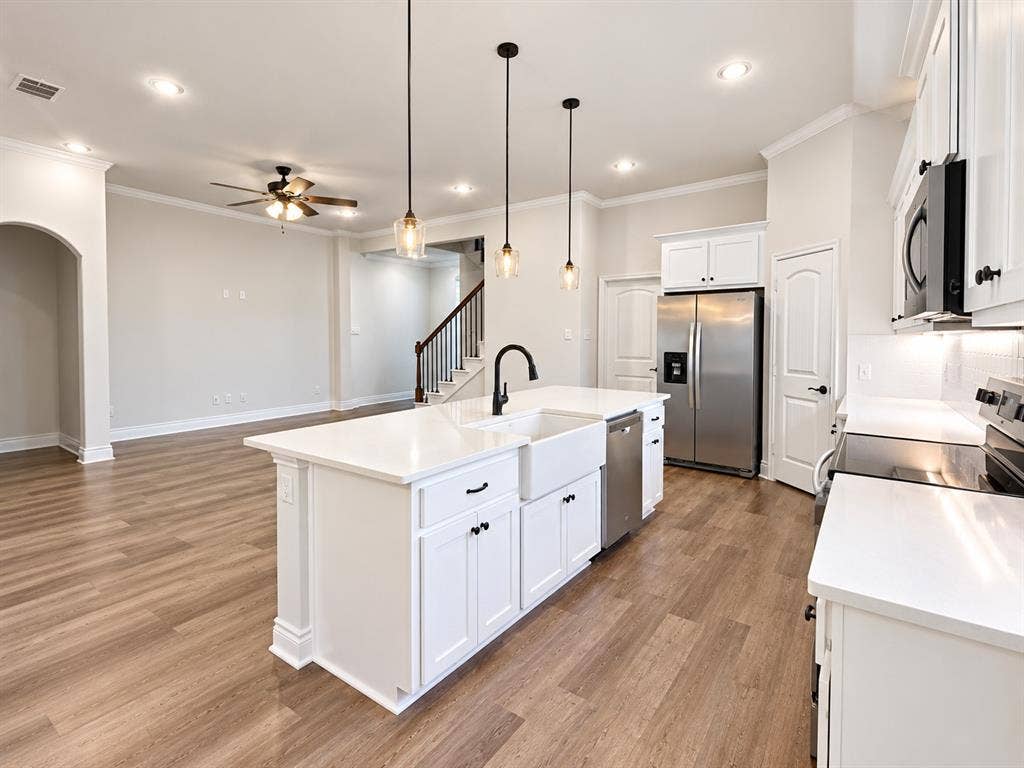 8406 Grant Lane, Greenville, TX 75402 8406 Grant Lane, Greenville, TX 75402
