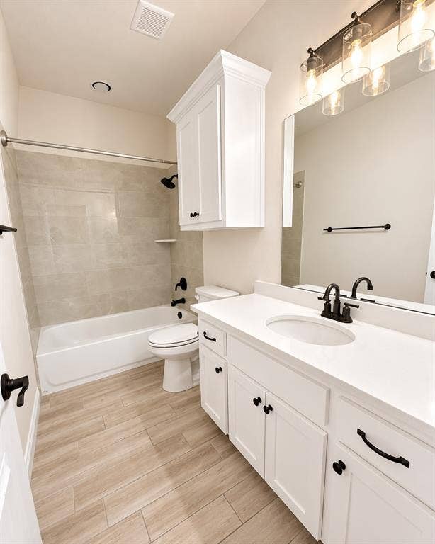 8406 Grant Lane, Greenville, TX 75402 2nd bathroom