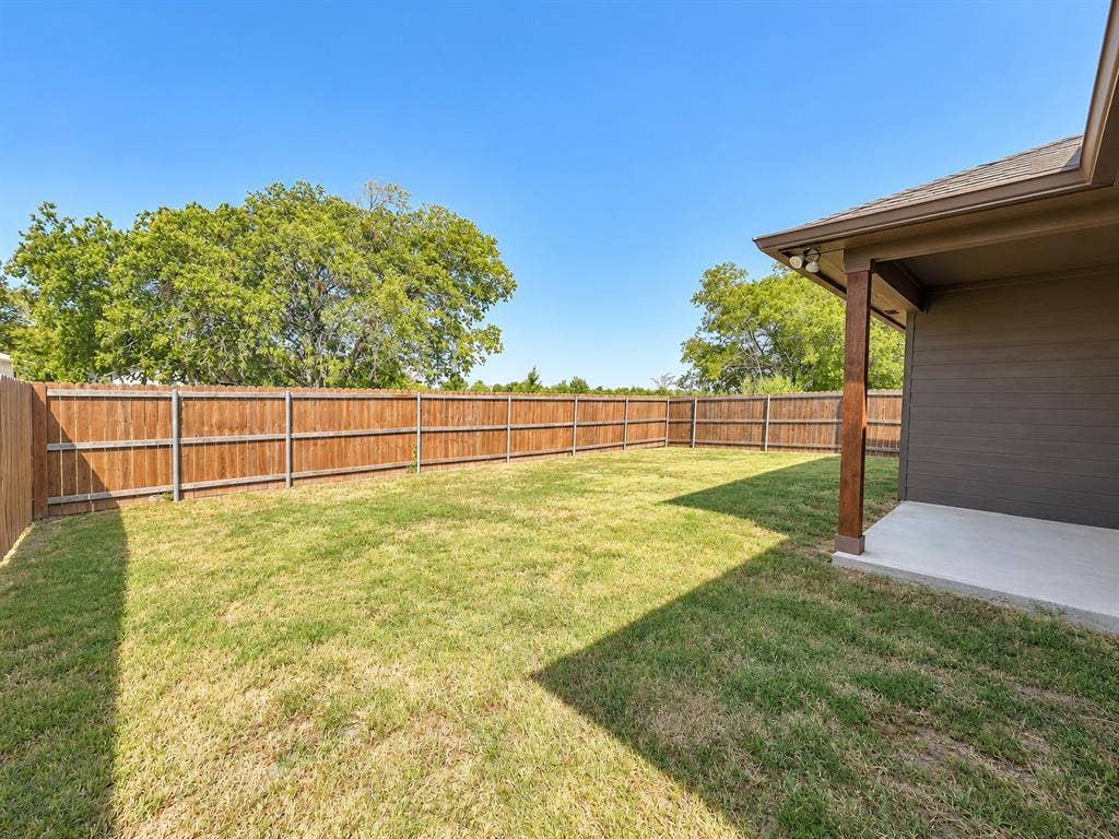 8406 Grant Lane, Greenville, TX 75402 8406 Grant Lane, Greenville, TX 75402