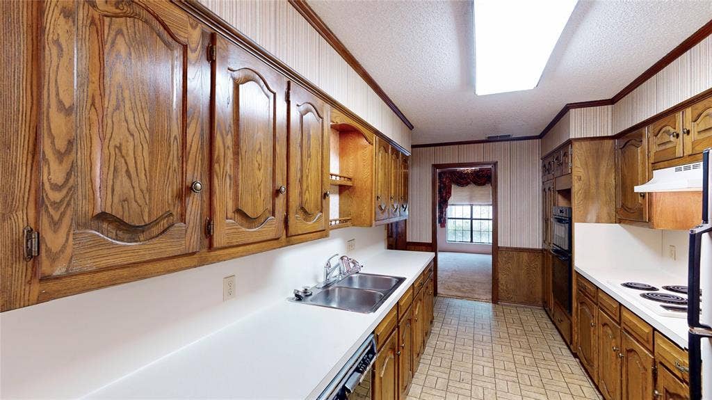 4915 Pine Knoll Street, Tyler, TX 75703 4915 Pine Knoll Street, Tyler, TX 75703