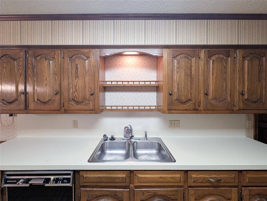 4915 Pine Knoll Street, Tyler, TX 75703 4915 Pine Knoll Street, Tyler, TX 75703