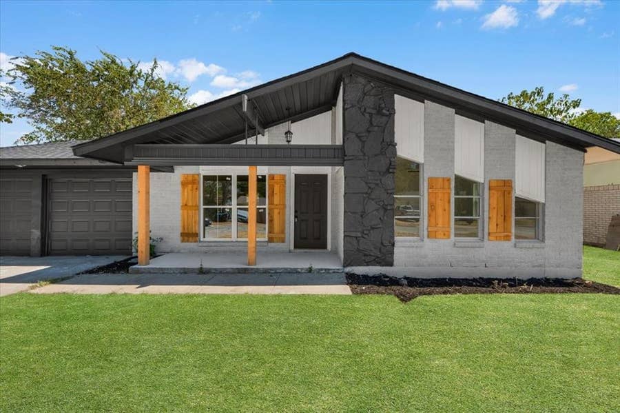 Property photo for 3725 Raphael Street, Fort Worth, TX