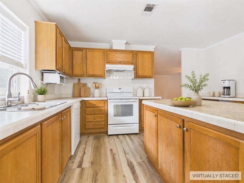 21104 Easy Street, Chandler, TX 75758 21104 Easy Street, Chandler, TX 75758