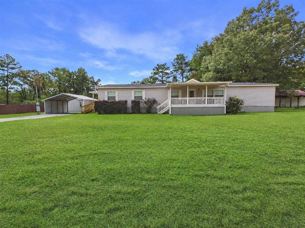 21104 Easy Street, Chandler, TX 75758 21104 Easy Street, Chandler, TX 75758