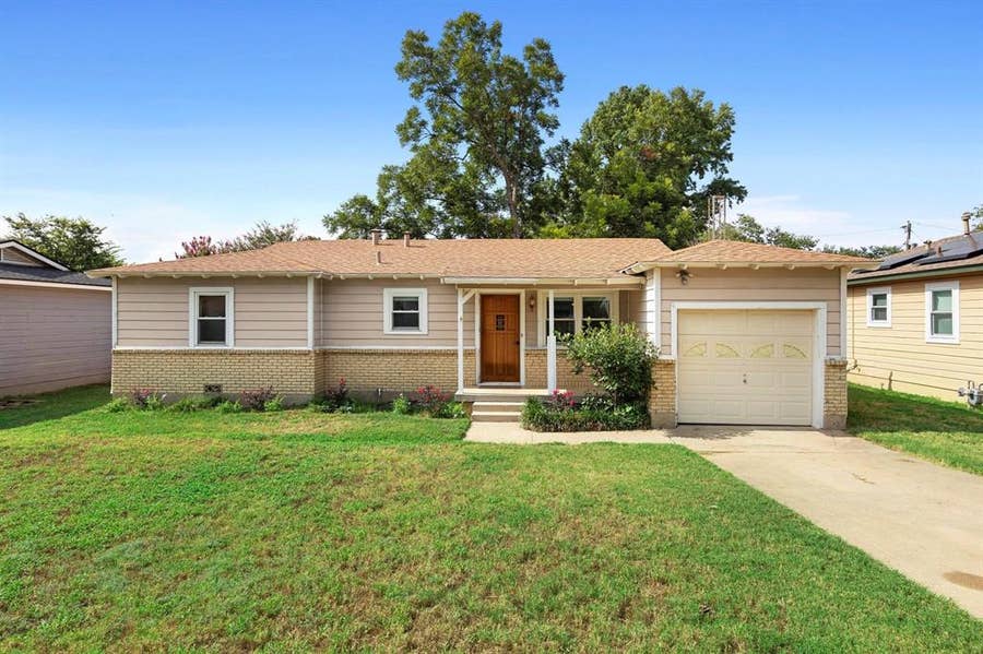 Property photo for 777 Cullum Avenue, Hurst, TX