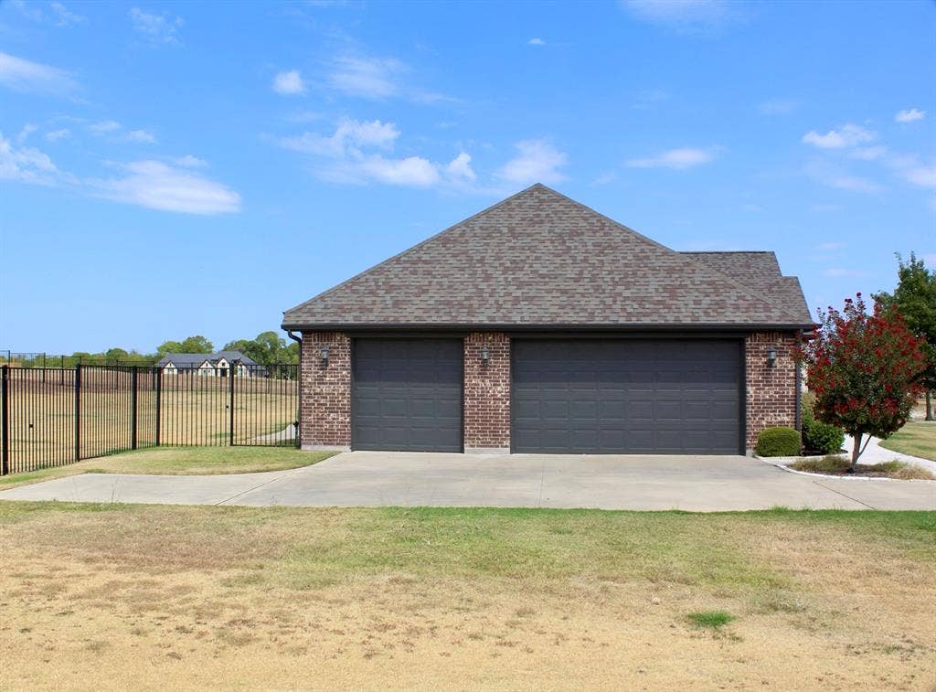 7061 Whispering Oaks, McKinney, TX 75071 7061 Whispering Oaks, McKinney, TX 75071