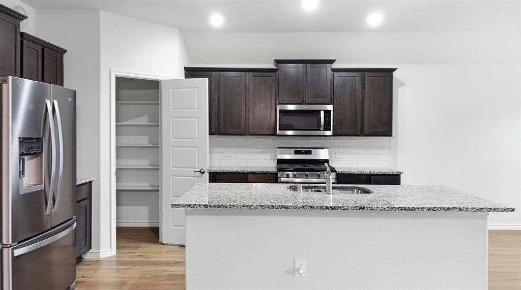 520 Winthrop Road, Fate, TX 75189 520 Winthrop Road, Fate, TX 75189