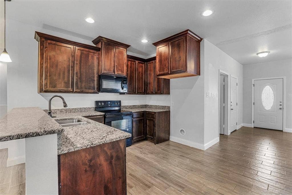 4807 Henry Street, Greenville, TX 75401 4807 Henry Street, Greenville, TX 75401