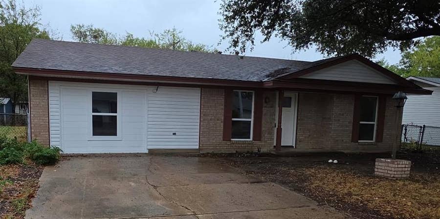 Property photo for 3522 Valley View Road, Denton, TX