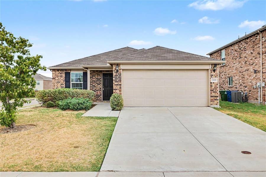 Property photo for 1301 Waggoner Drive, Aubrey, TX