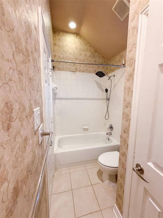 3228 Tearose Drive, Richardson, TX 75082 3228 Tearose Drive, Richardson, TX 75082