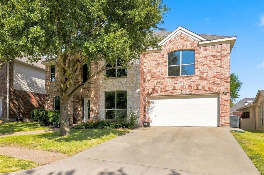 Property photo for 8125 Geranium Lane, Fort Worth, TX