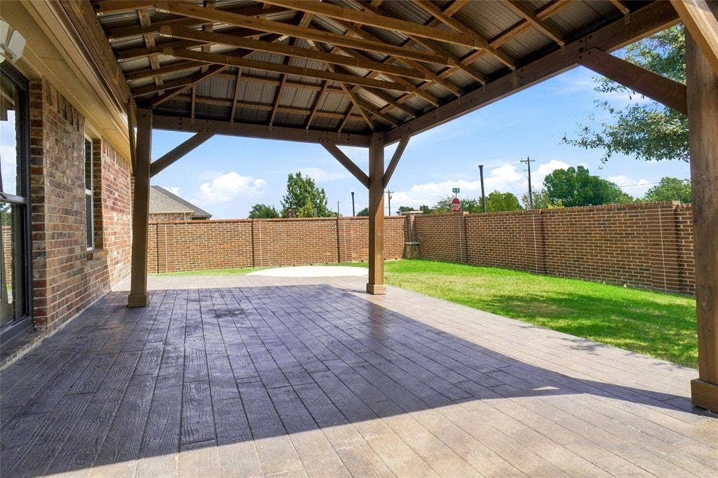 1060 Sadie Street, Forney, TX 75126 1060 Sadie Street, Forney, TX 75126