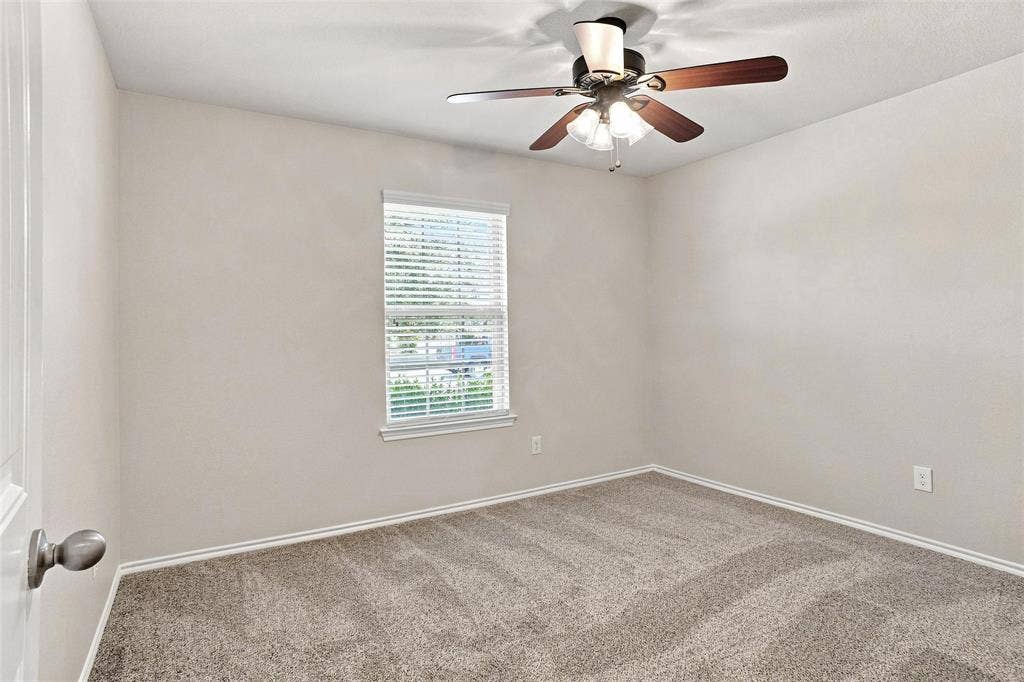 1060 Sadie Street, Forney, TX 75126 1060 Sadie Street, Forney, TX 75126