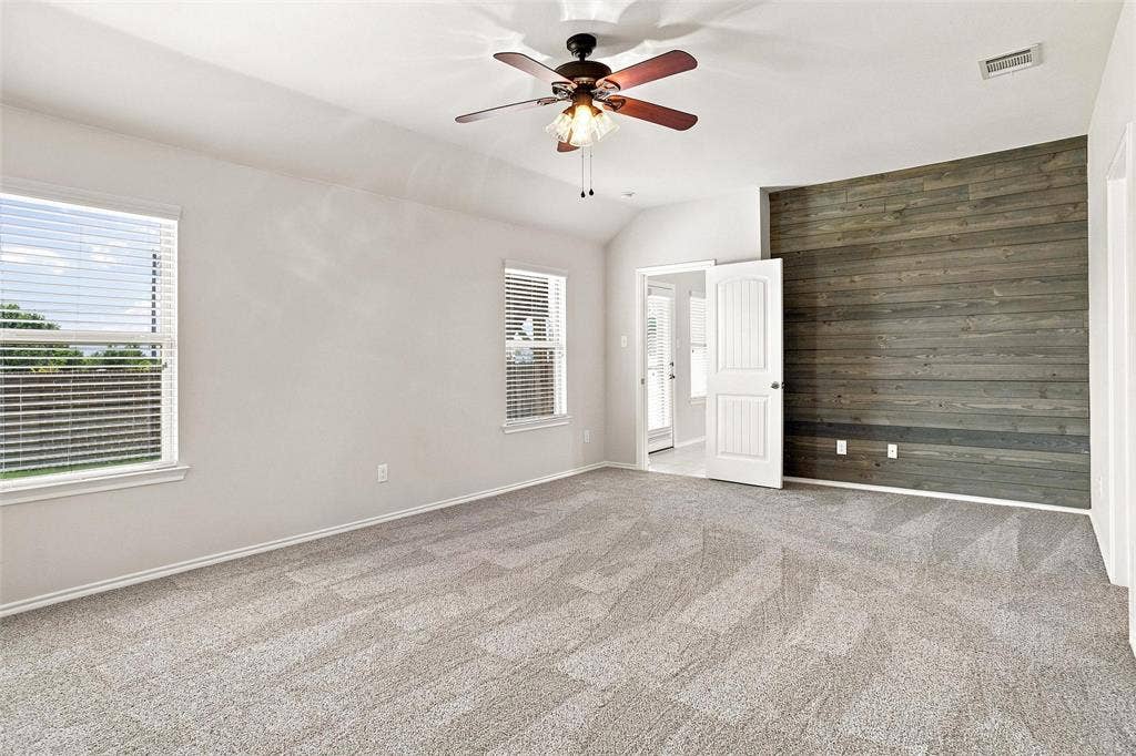 1060 Sadie Street, Forney, TX 75126 1060 Sadie Street, Forney, TX 75126