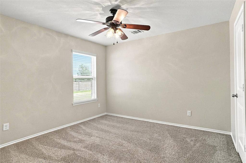 1060 Sadie Street, Forney, TX 75126 1060 Sadie Street, Forney, TX 75126