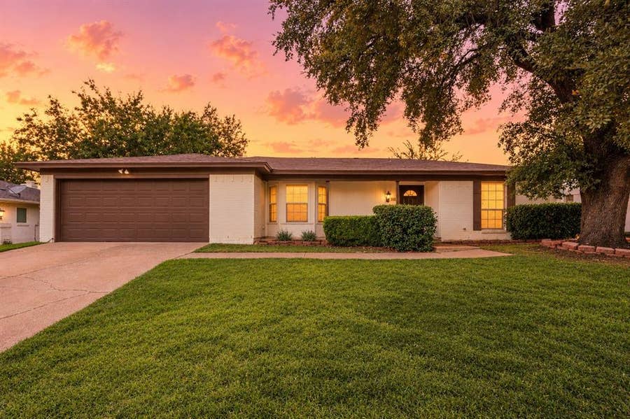 Property photo for 7613 N Richland Boulevard, North Richland Hills, TX