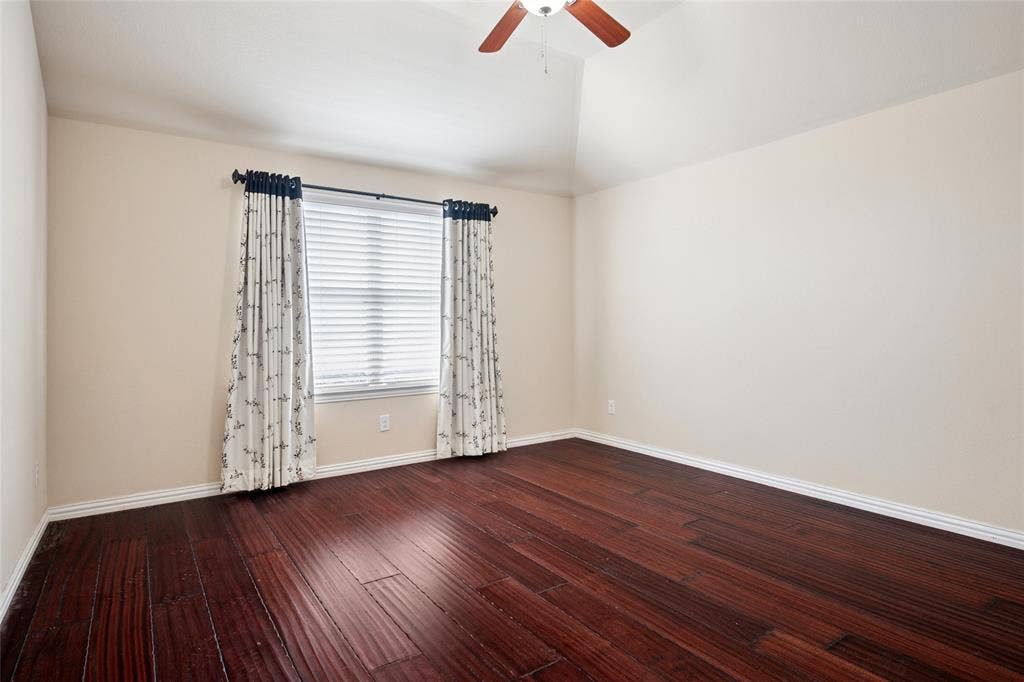 7211 Beranger Drive, Irving, TX 75063 7211 Beranger Drive, Irving, TX 75063