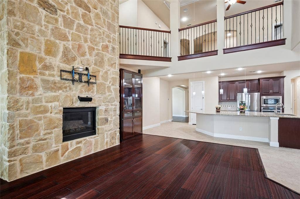 7211 Beranger Drive, Irving, TX 75063 7211 Beranger Drive, Irving, TX 75063