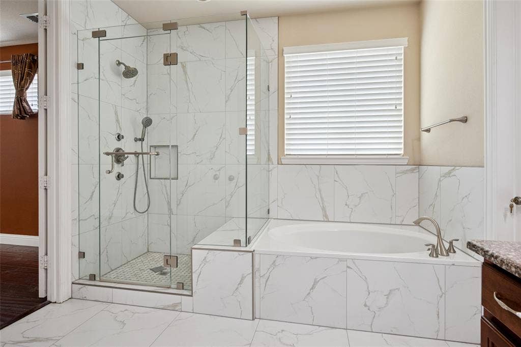 7211 Beranger Drive, Irving, TX 75063 7211 Beranger Drive, Irving, TX 75063