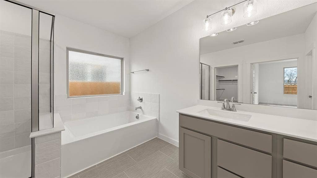 727 Clear Air Way, Lavon, TX 75166 Olive Primary Bath 4