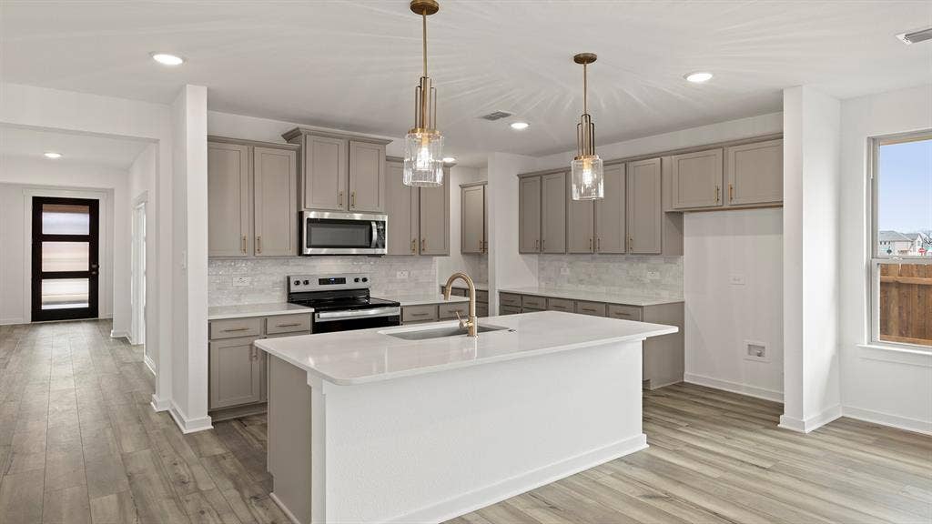 727 Clear Air Way, Lavon, TX 75166 Olive Kitchen
