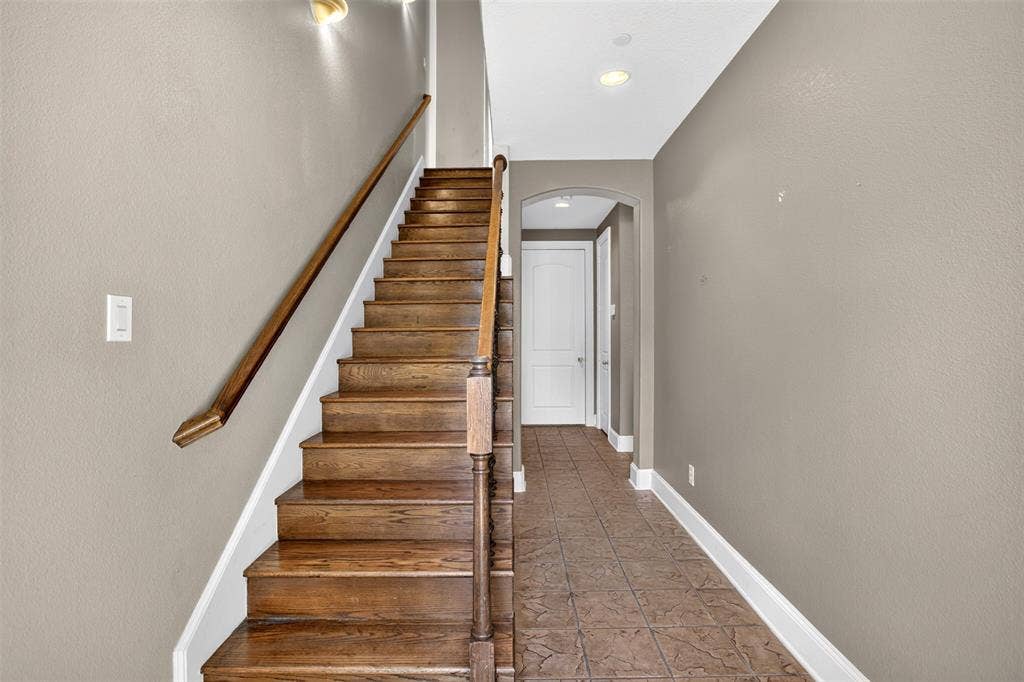 1563 Camino Lago, Irving, TX 75039 1563 Camino Lago, Irving, TX 75039