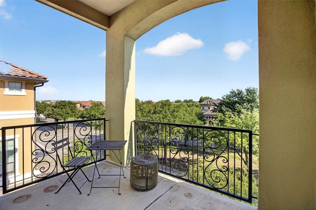 1563 Camino Lago, Irving, TX 75039 1563 Camino Lago, Irving, TX 75039