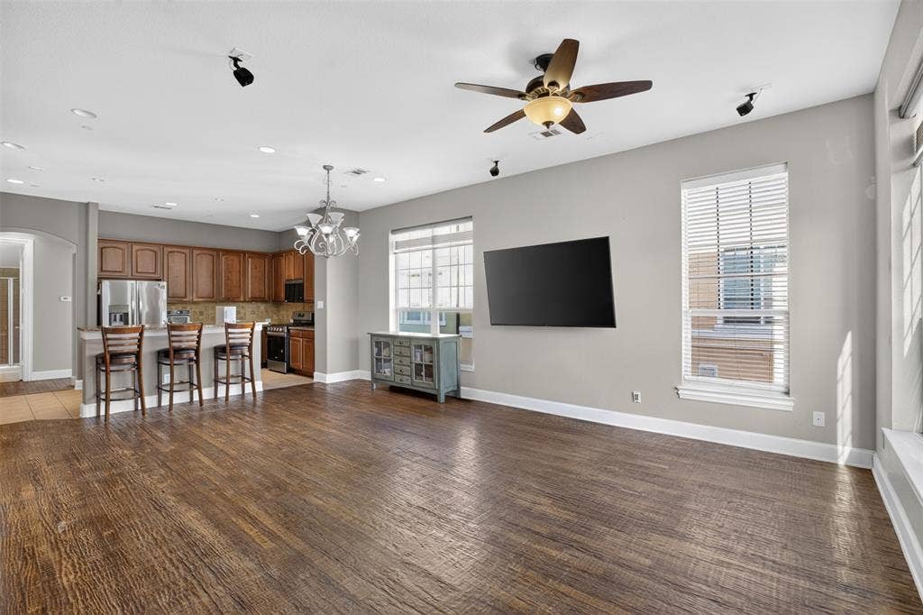 1563 Camino Lago, Irving, TX 75039 1563 Camino Lago, Irving, TX 75039