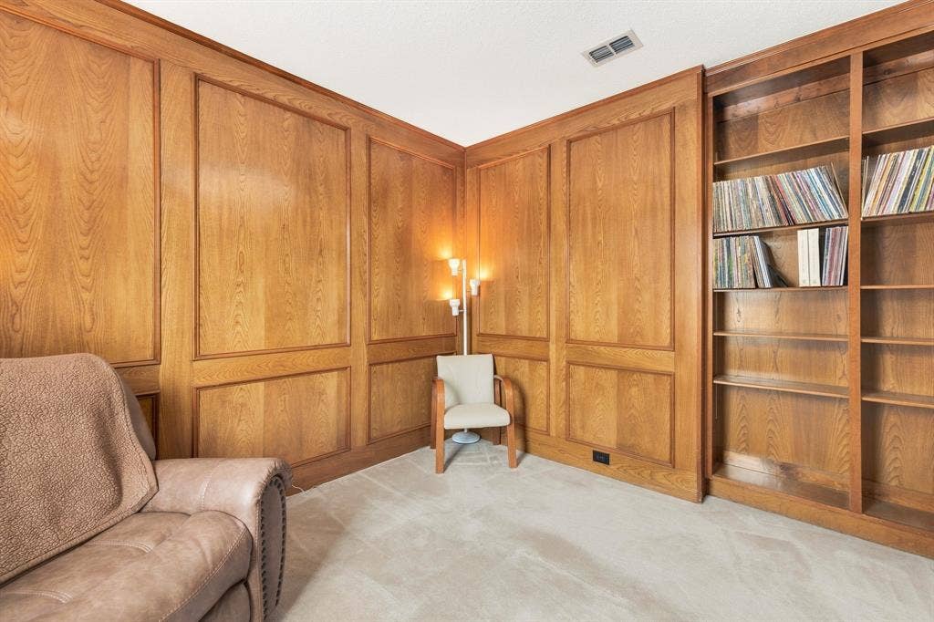 534 Winston Street, Grand Prairie, TX 75052 534 Winston Street, Grand Prairie, TX 75052