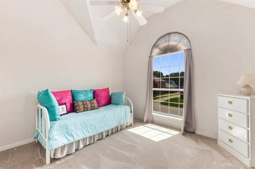 534 Winston Street, Grand Prairie, TX 75052 534 Winston Street, Grand Prairie, TX 75052