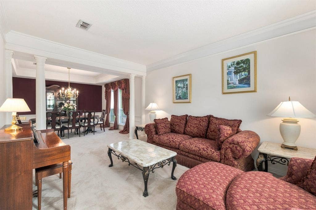 534 Winston Street, Grand Prairie, TX 75052 534 Winston Street, Grand Prairie, TX 75052
