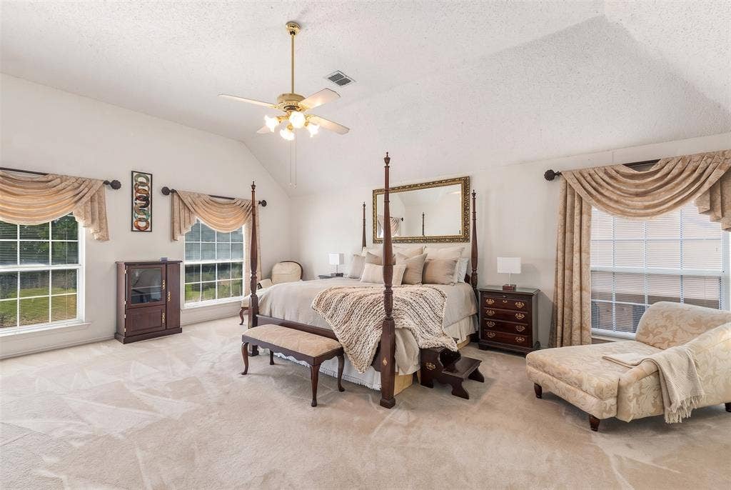 534 Winston Street, Grand Prairie, TX 75052 534 Winston Street, Grand Prairie, TX 75052