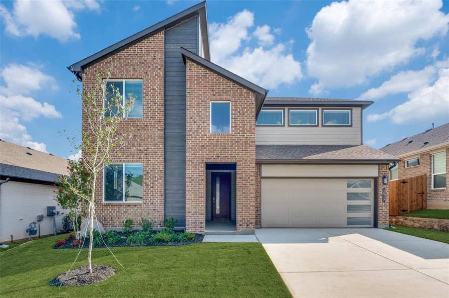 Property photo for 1517 Razorbill Road, Denton, TX