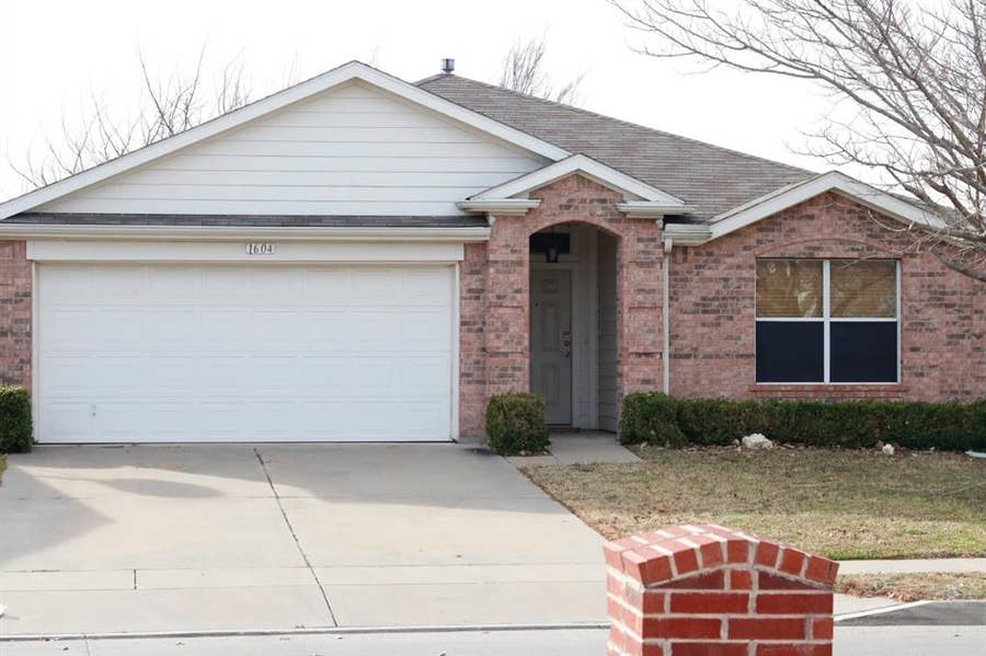 Property photo for 1604 Desperado Road, Fort Worth, TX