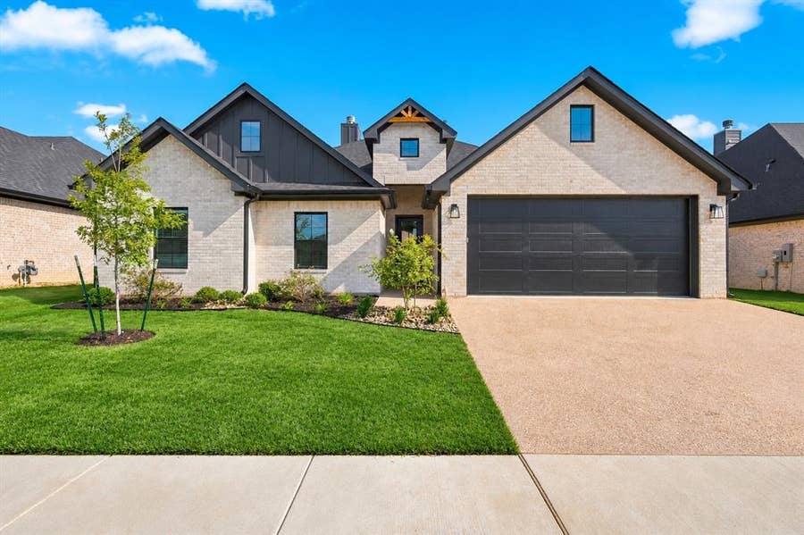 Property photo for 13045 Rainier Drive, Woodway, TX