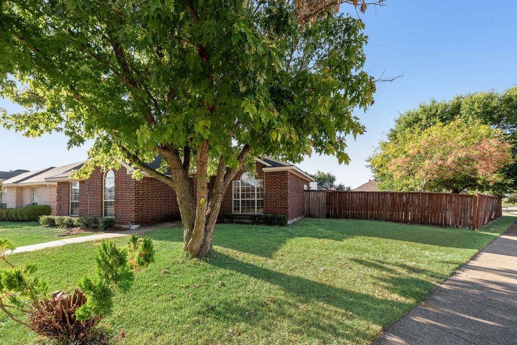 2848 Saint Croix Avenue, Lancaster, TX 75146 2848 Saint Croix Avenue, Lancaster, TX 75146