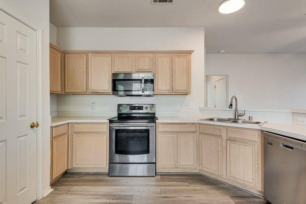 2848 Saint Croix Avenue, Lancaster, TX 75146 2848 Saint Croix Avenue, Lancaster, TX 75146