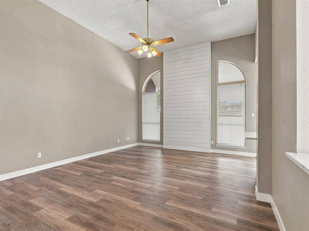 8201 Pacific Street, Frisco, TX 75035 8201 Pacific Street, Frisco, TX 75035