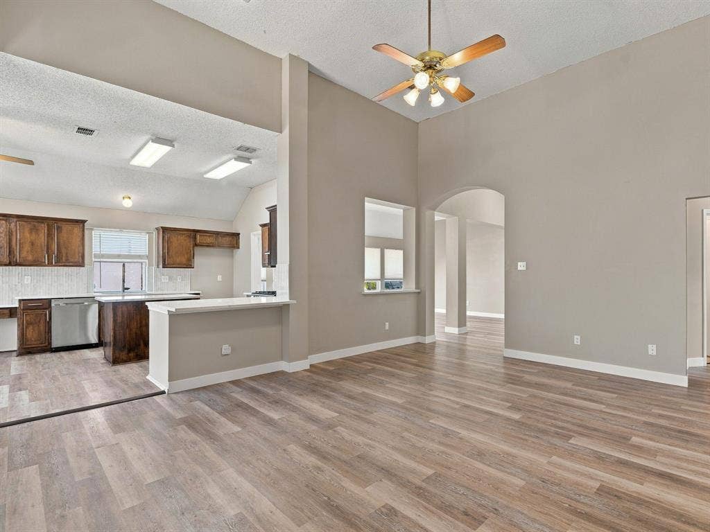 8201 Pacific Street, Frisco, TX 75035 8201 Pacific Street, Frisco, TX 75035