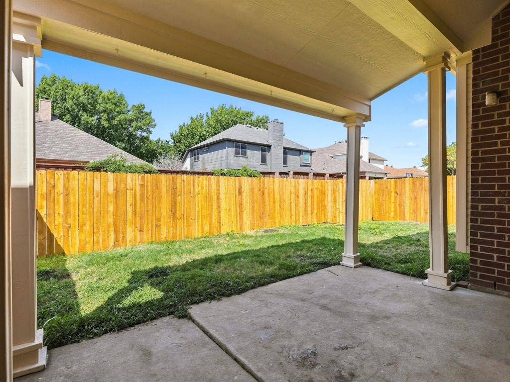 8201 Pacific Street, Frisco, TX 75035 8201 Pacific Street, Frisco, TX 75035