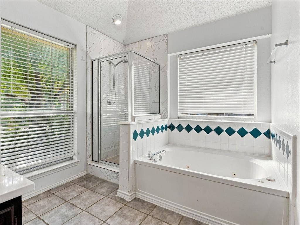 8201 Pacific Street, Frisco, TX 75035 8201 Pacific Street, Frisco, TX 75035
