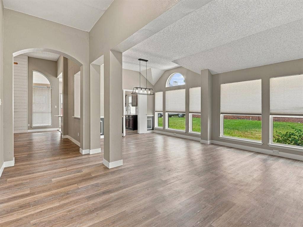 8201 Pacific Street, Frisco, TX 75035 8201 Pacific Street, Frisco, TX 75035