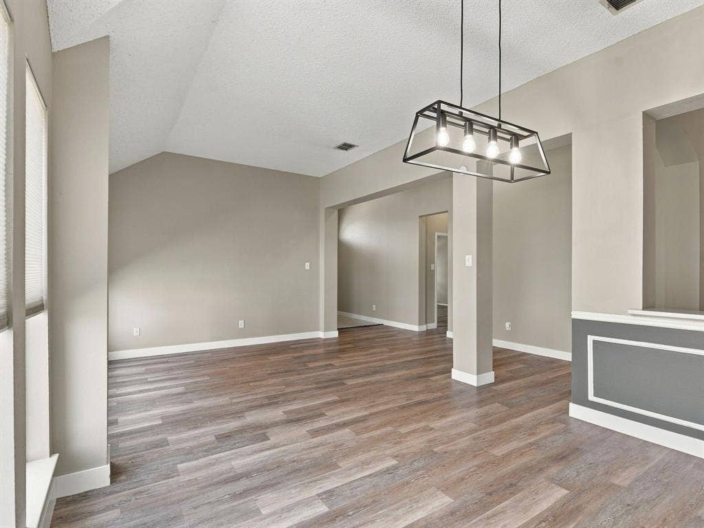 8201 Pacific Street, Frisco, TX 75035 8201 Pacific Street, Frisco, TX 75035