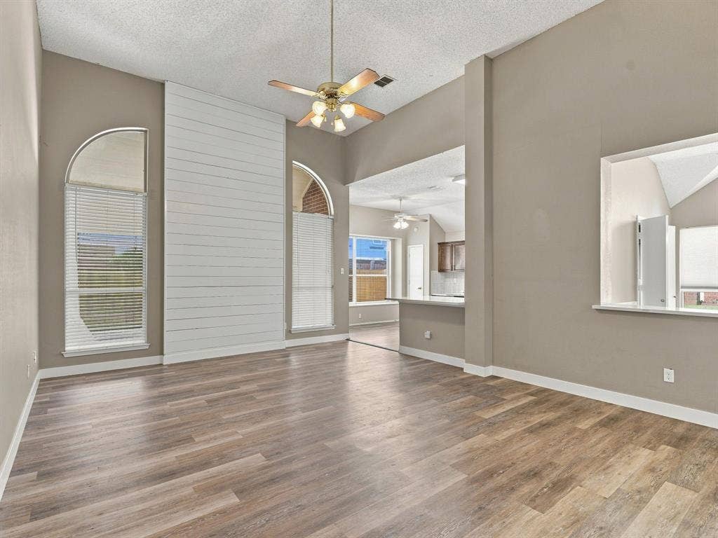 8201 Pacific Street, Frisco, TX 75035 8201 Pacific Street, Frisco, TX 75035