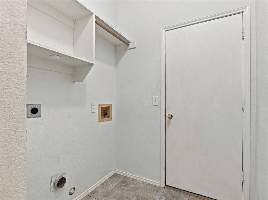 8201 Pacific Street, Frisco, TX 75035 8201 Pacific Street, Frisco, TX 75035